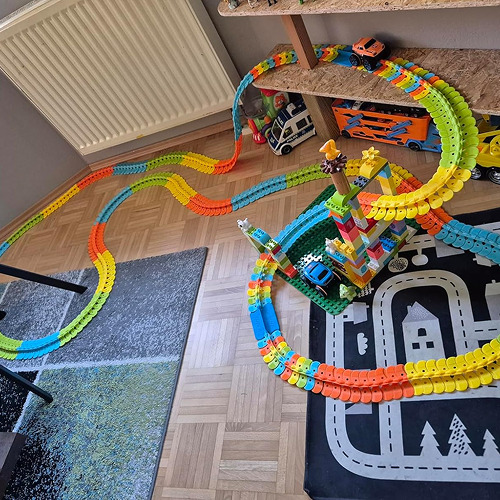 FlexiLoop LED Anti Gravity Racing Track