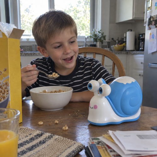 AI Snail Talking Learning Companion